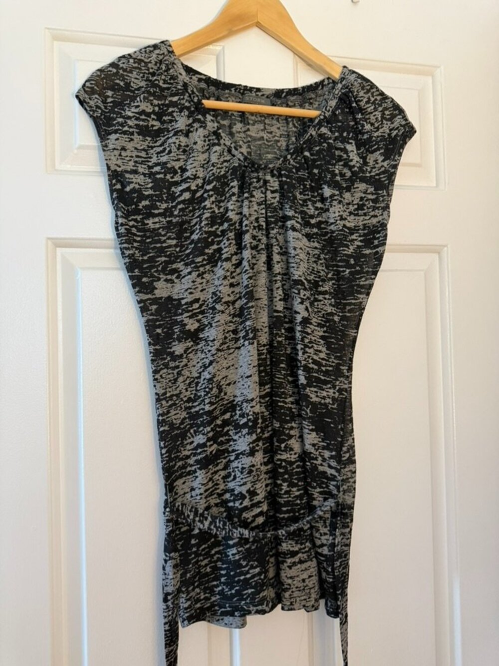 STORM New Zealand Marbled Acid Wash Top - Size S - Tie-Waist